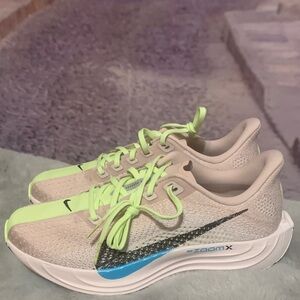 Nike Women's Athletic Shoes - Cream and Neon Green with Blue